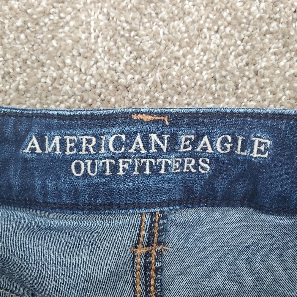 Medium Wash Jean Shorts - Picture 4 of 5
